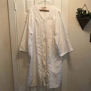 White matte graduation gown - bachelors